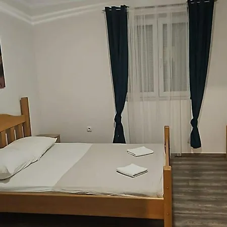 Dvosoban *