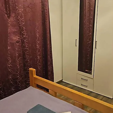 Dvosoban *